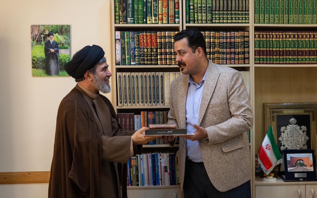 تجلیل از دانشجوی نمونه کشوری دانشگاه تربیت مدرس